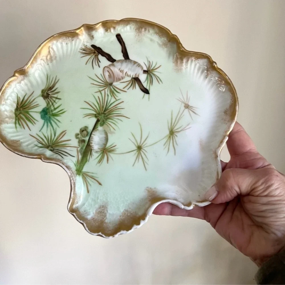 Limoges Vintage Unique Shape Dish Ceramic Ivory/Whit/Green w/ Gold Trim - Picture 2 of 15